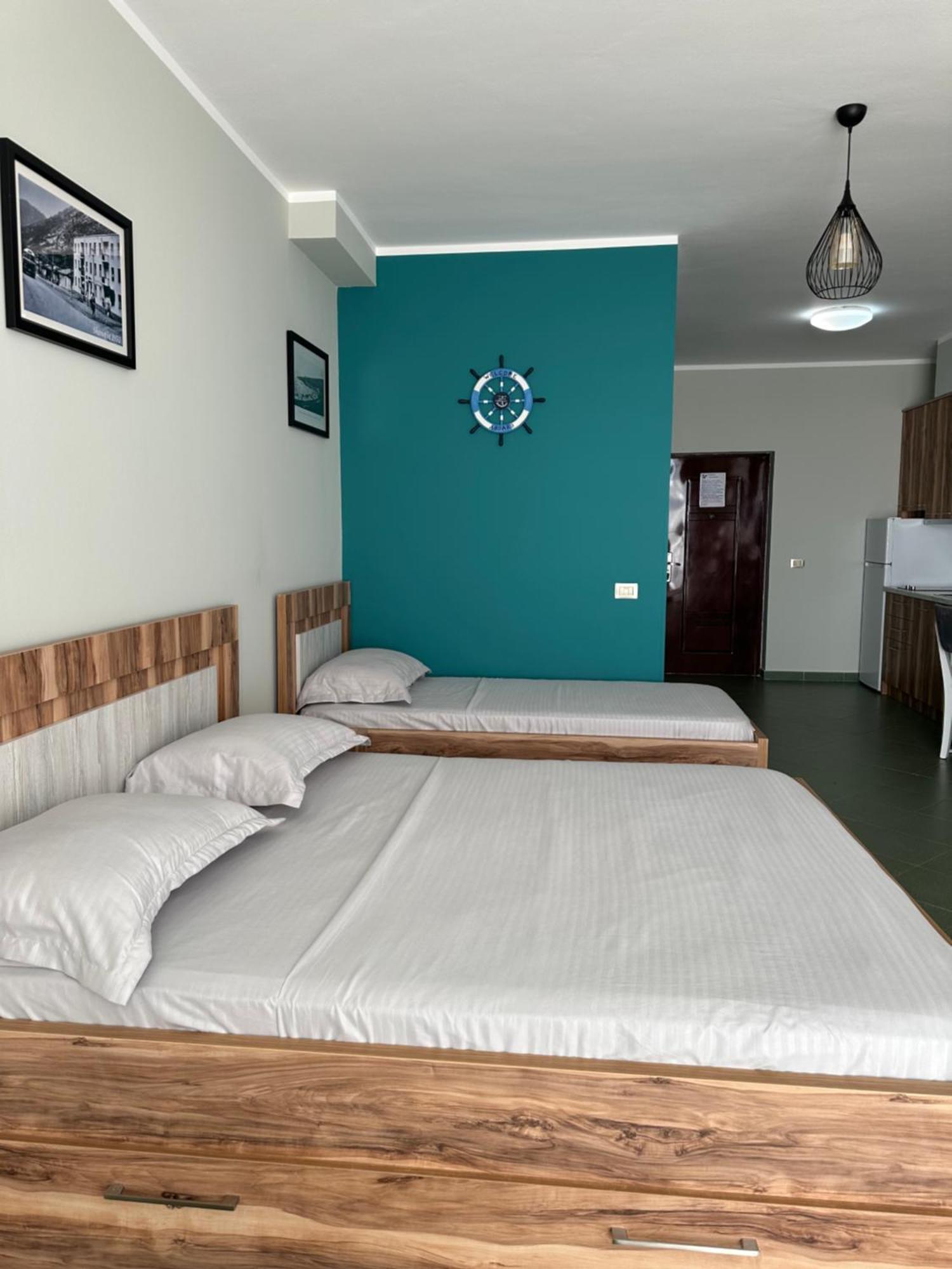 Eri Apartments 4 Shëngjin Eksteriør billede
