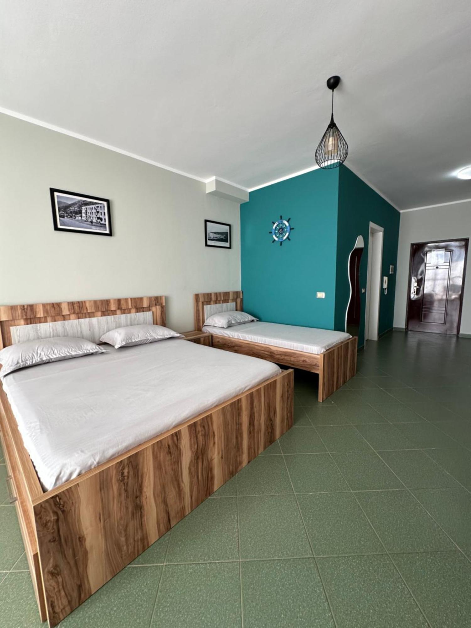 Eri Apartments 4 Shëngjin Eksteriør billede