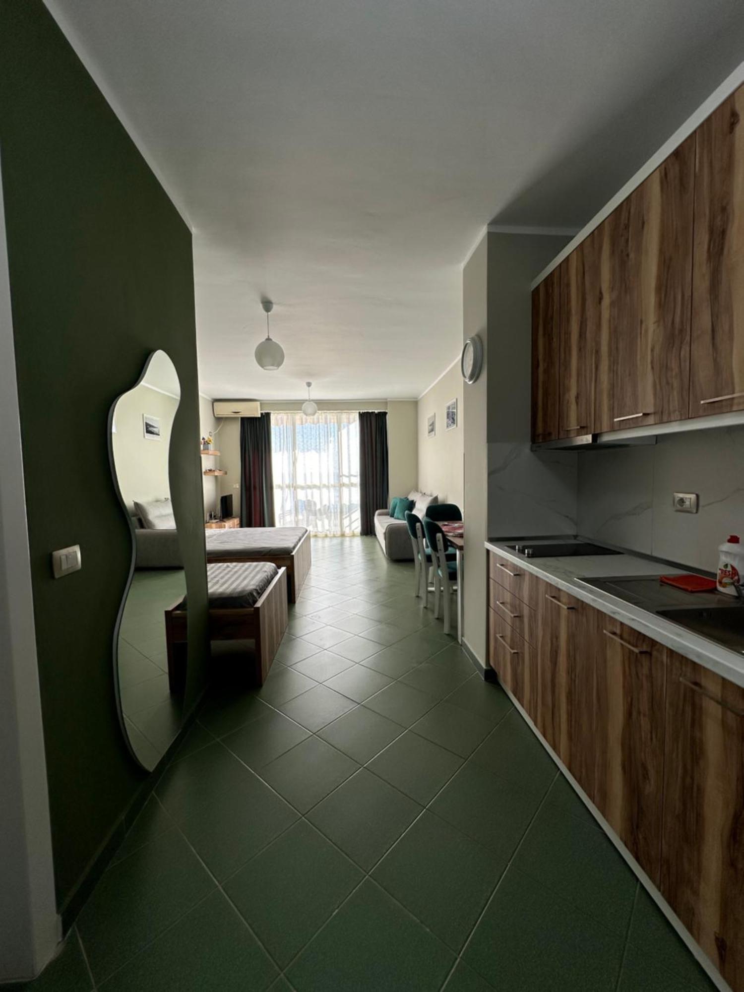Eri Apartments 4 Shëngjin Eksteriør billede