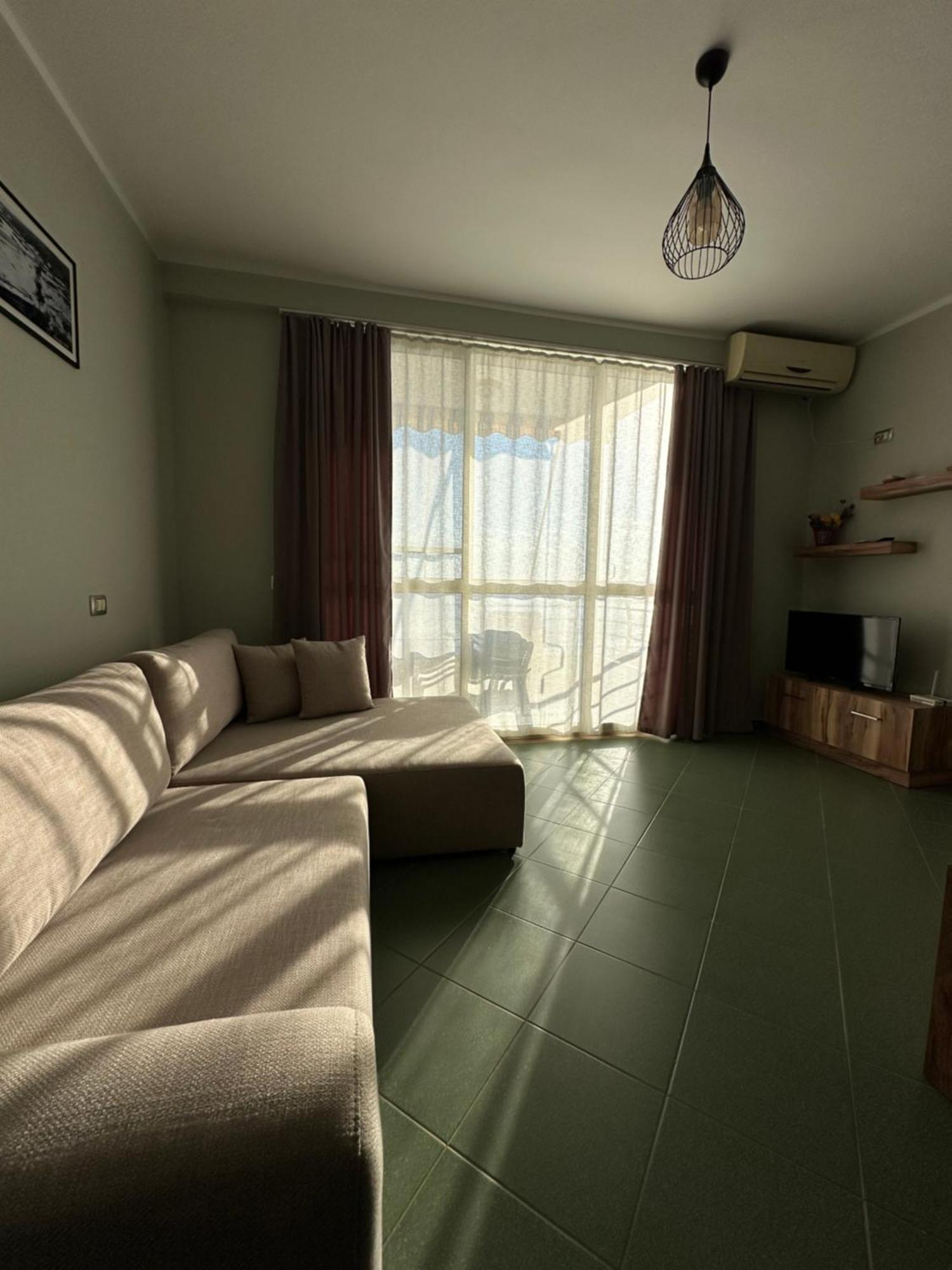 Eri Apartments 4 Shëngjin Eksteriør billede