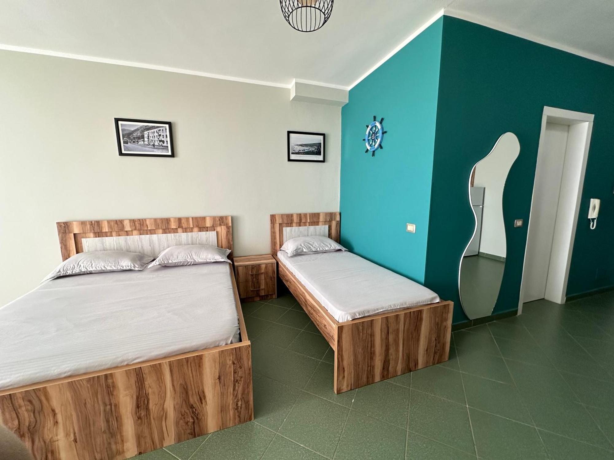 Eri Apartments 4 Shëngjin Eksteriør billede