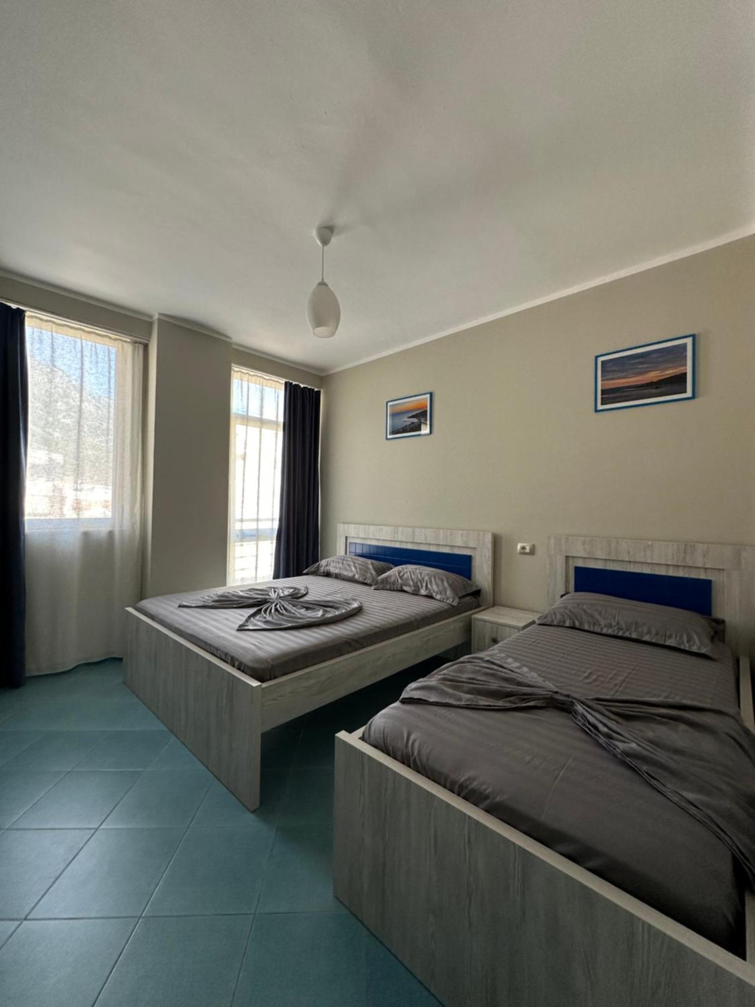 Eri Apartments 4 Shëngjin Eksteriør billede