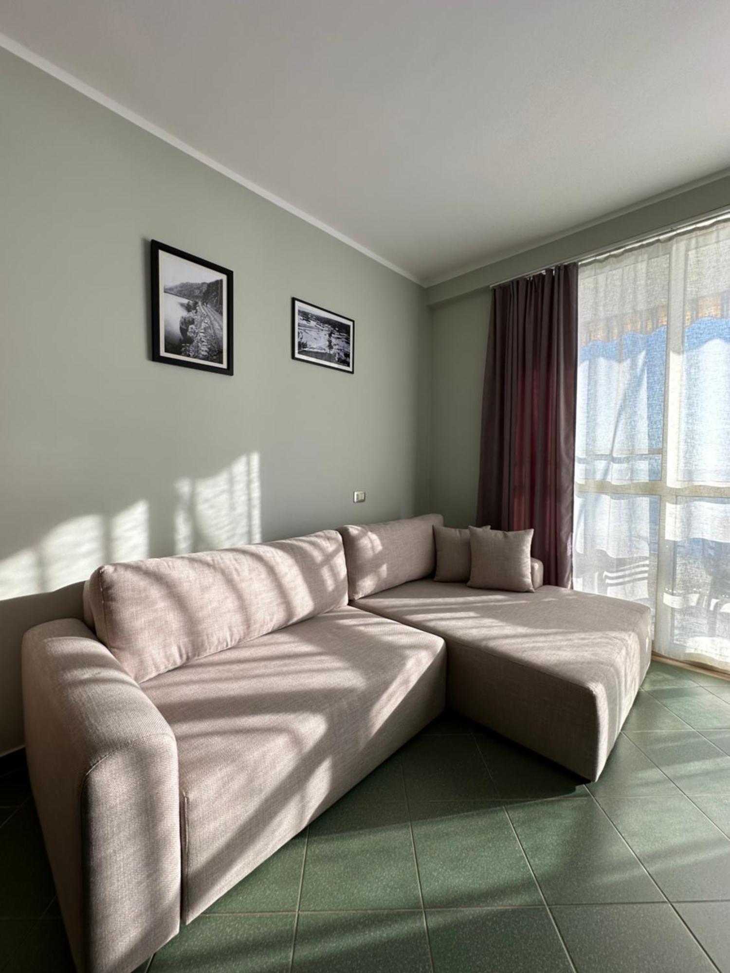 Eri Apartments 4 Shëngjin Eksteriør billede
