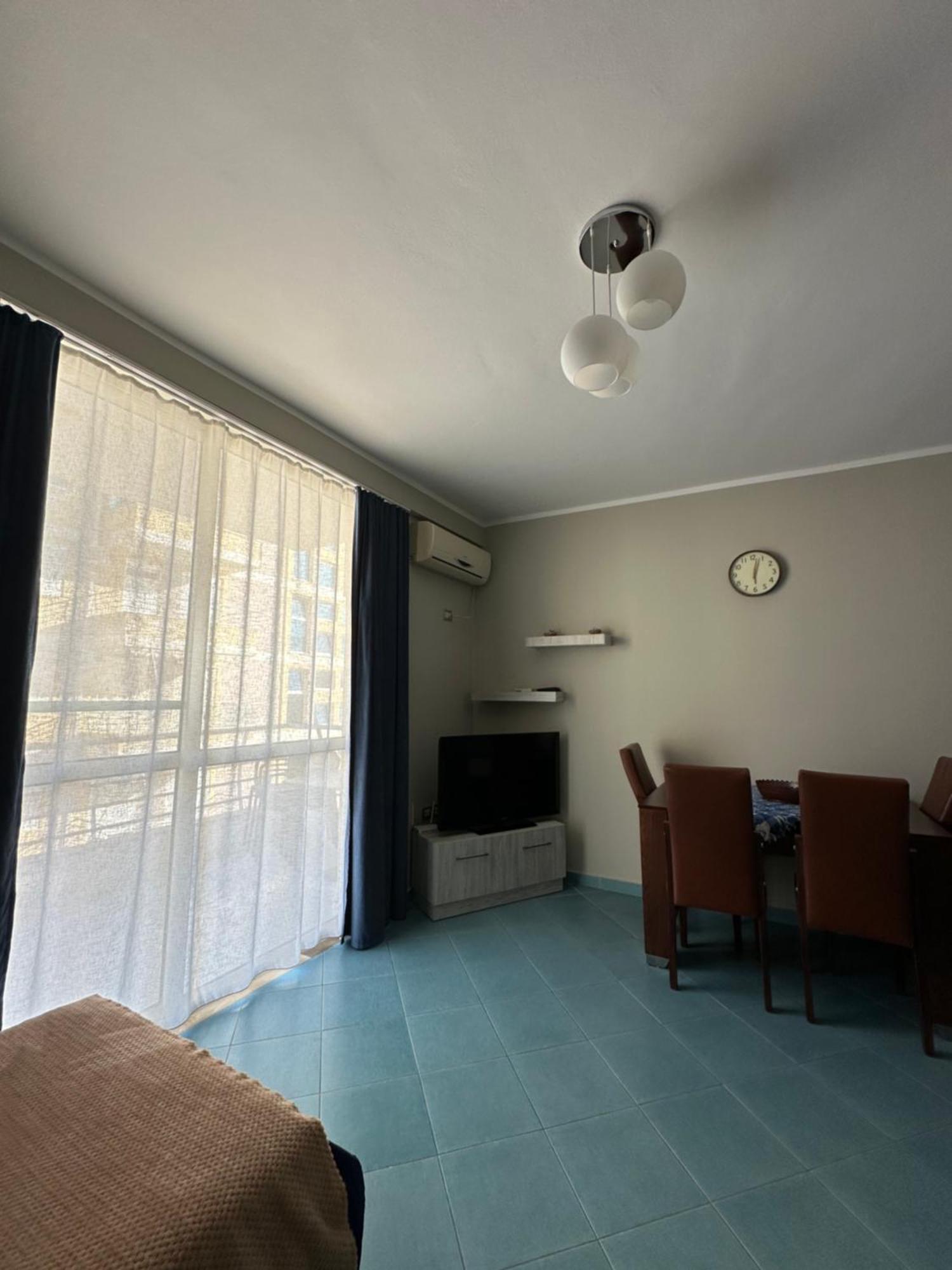 Eri Apartments 4 Shëngjin Eksteriør billede