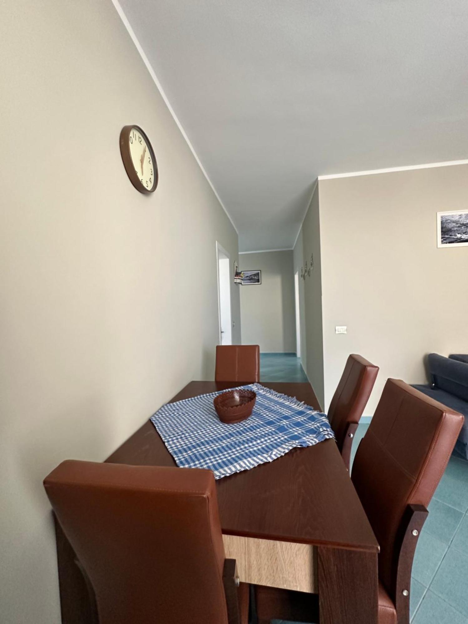 Eri Apartments 4 Shëngjin Eksteriør billede