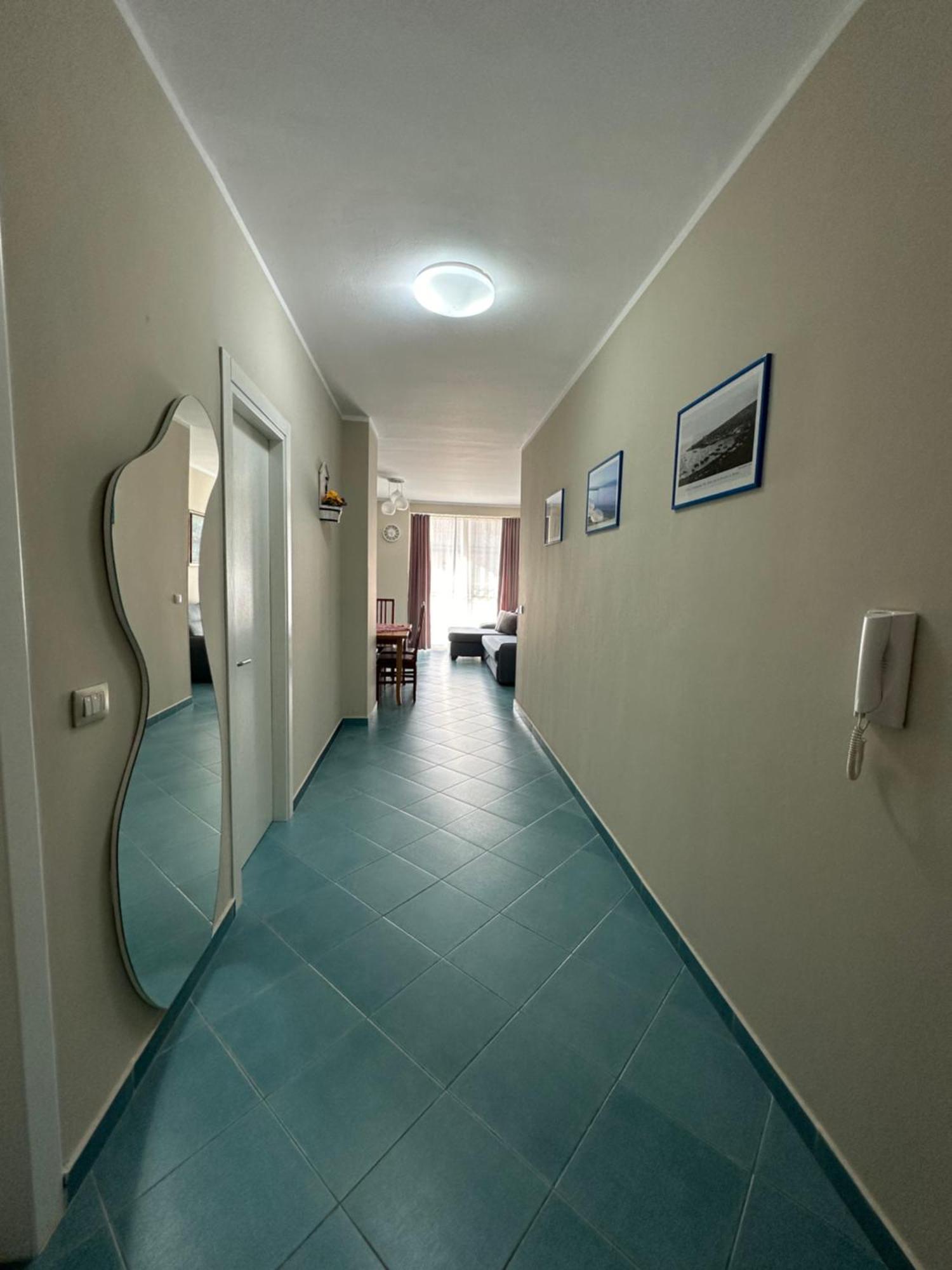 Eri Apartments 4 Shëngjin Eksteriør billede