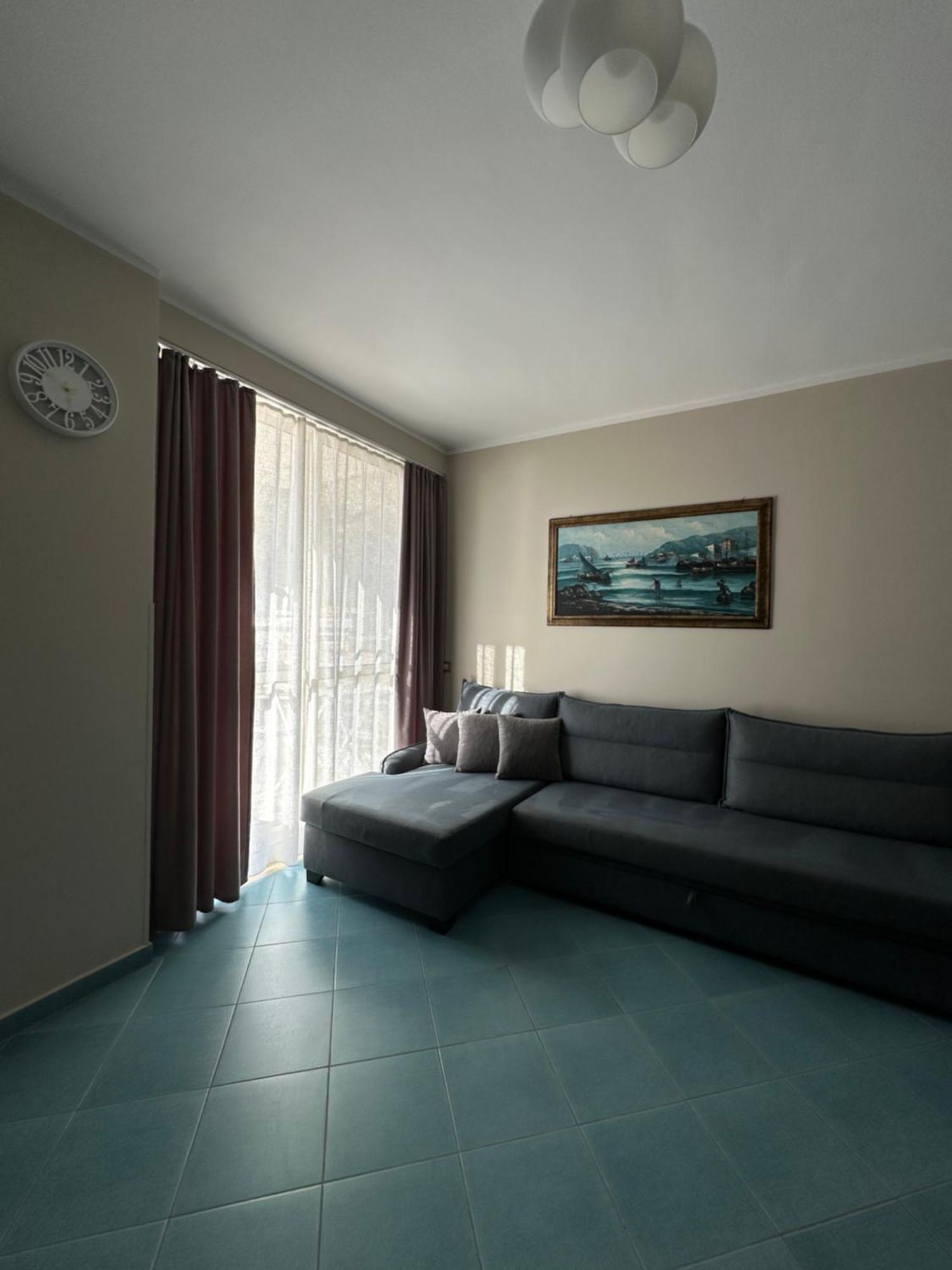 Eri Apartments 4 Shëngjin Eksteriør billede