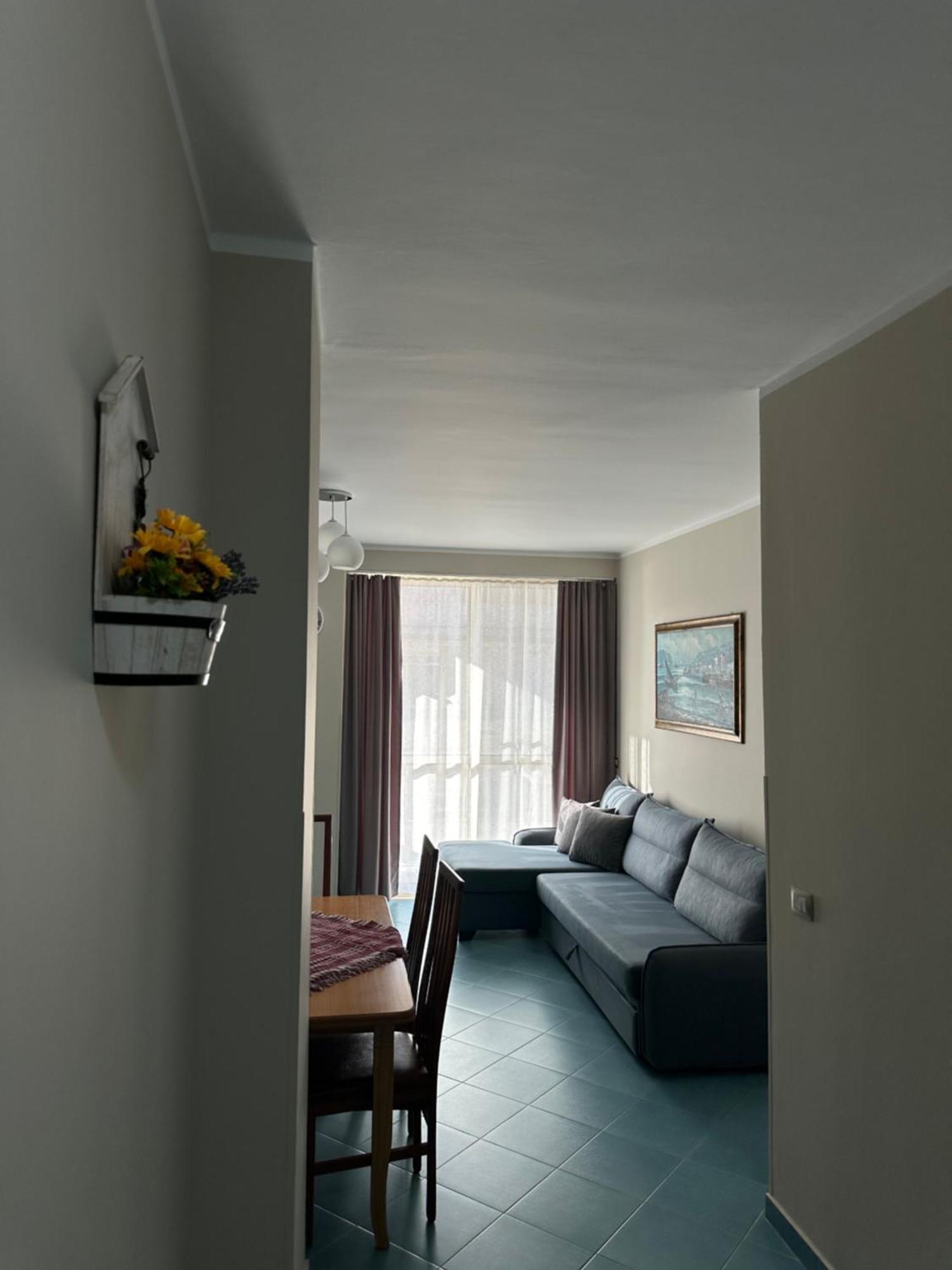 Eri Apartments 4 Shëngjin Eksteriør billede