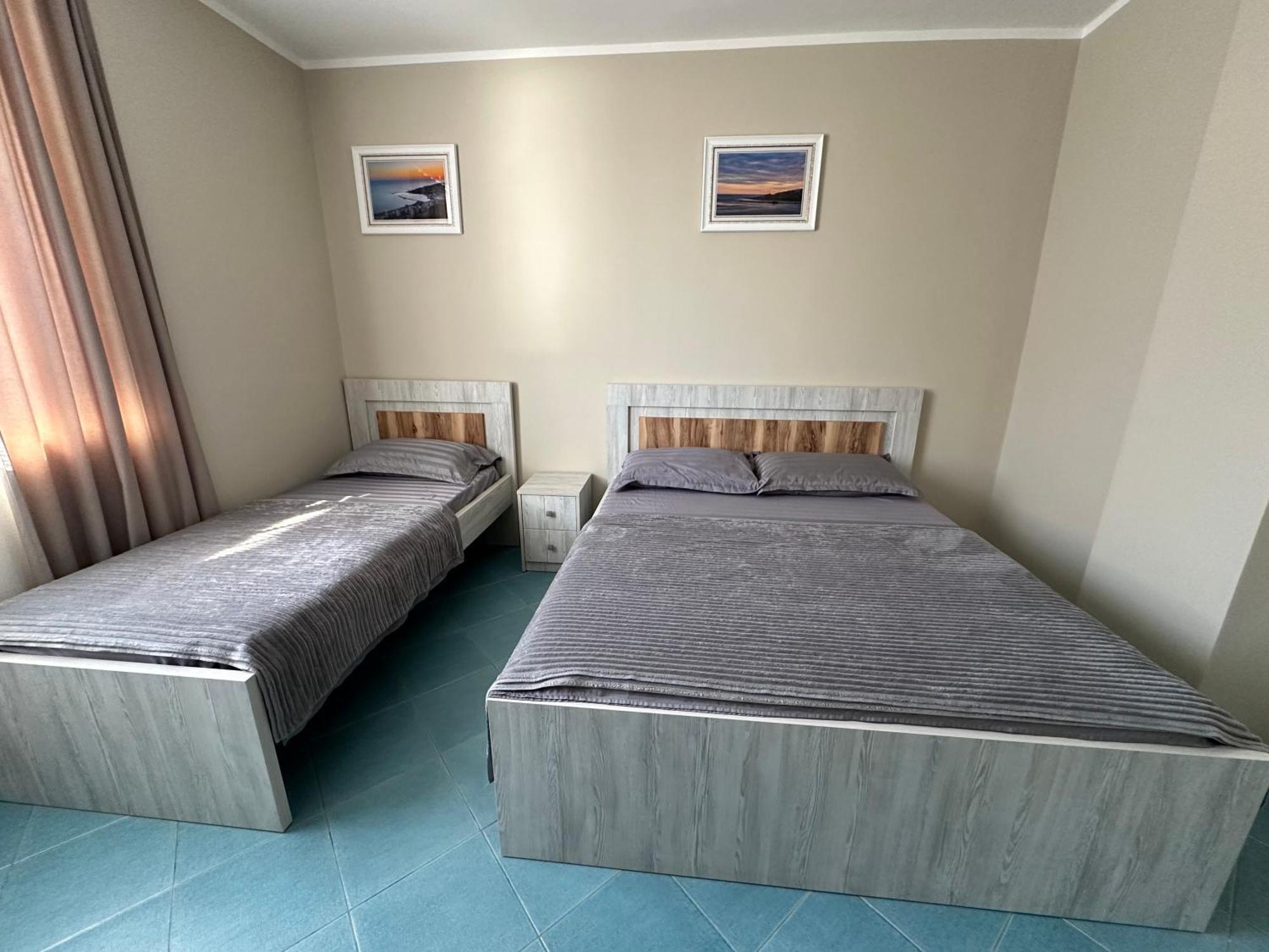 Eri Apartments 4 Shëngjin Eksteriør billede